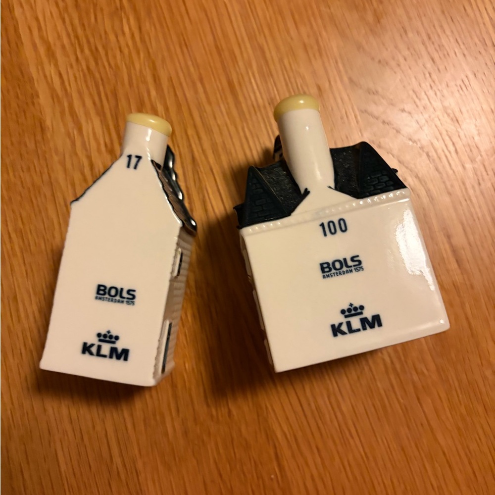 17 & 100 KLM Delft Blue Miniature Houses